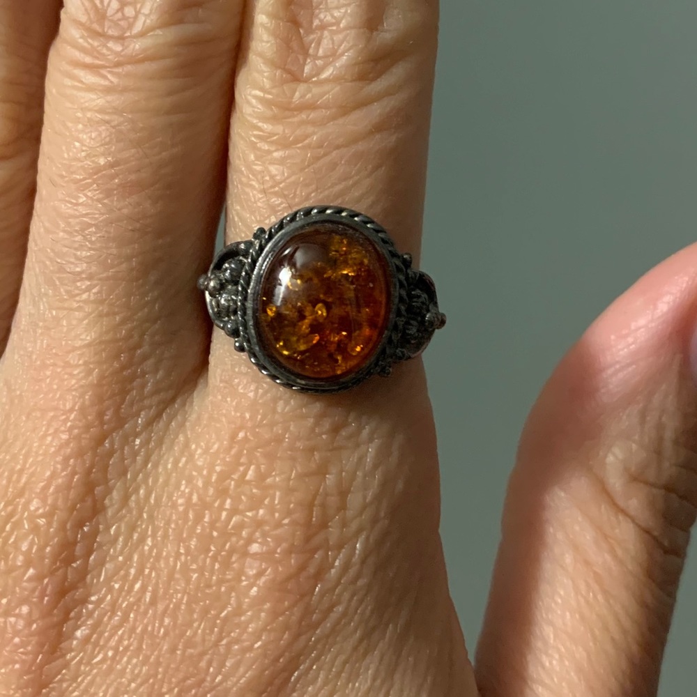Amber ring size 7.5